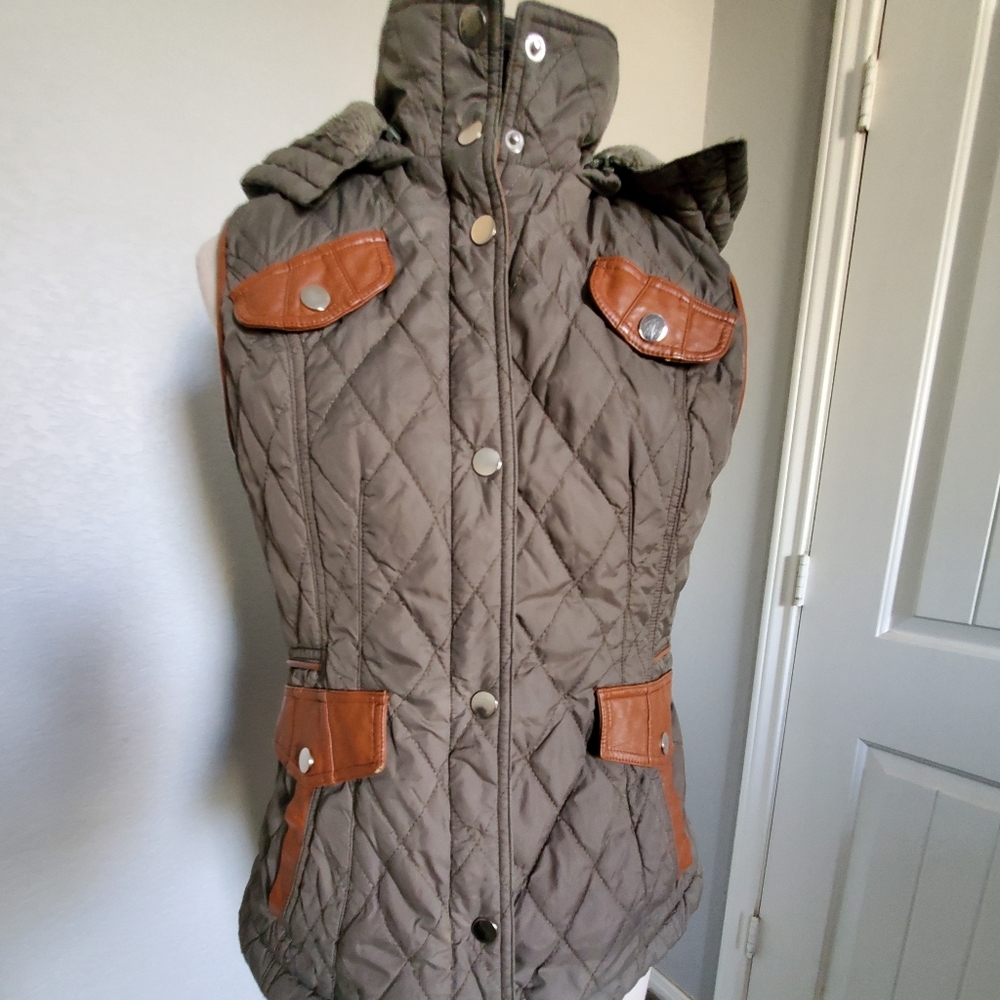 Fashionomics quilted vest.